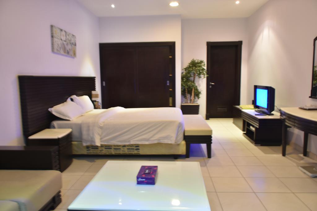 Al Tayyar Suites & Hotel Apartments - ริยาดห์ ภายนอก รูปภาพ
